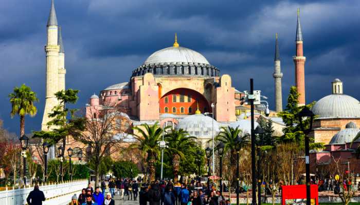 Hagia Sophia dan Ingatan Peradaban