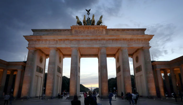 Tembok Berlin dan Keindonesiaan Kita