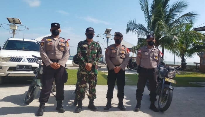 Polsek Rupat Utara Bersama TNI Lakukan Patroli untuk Antisipasi Tindak Kriminal C3